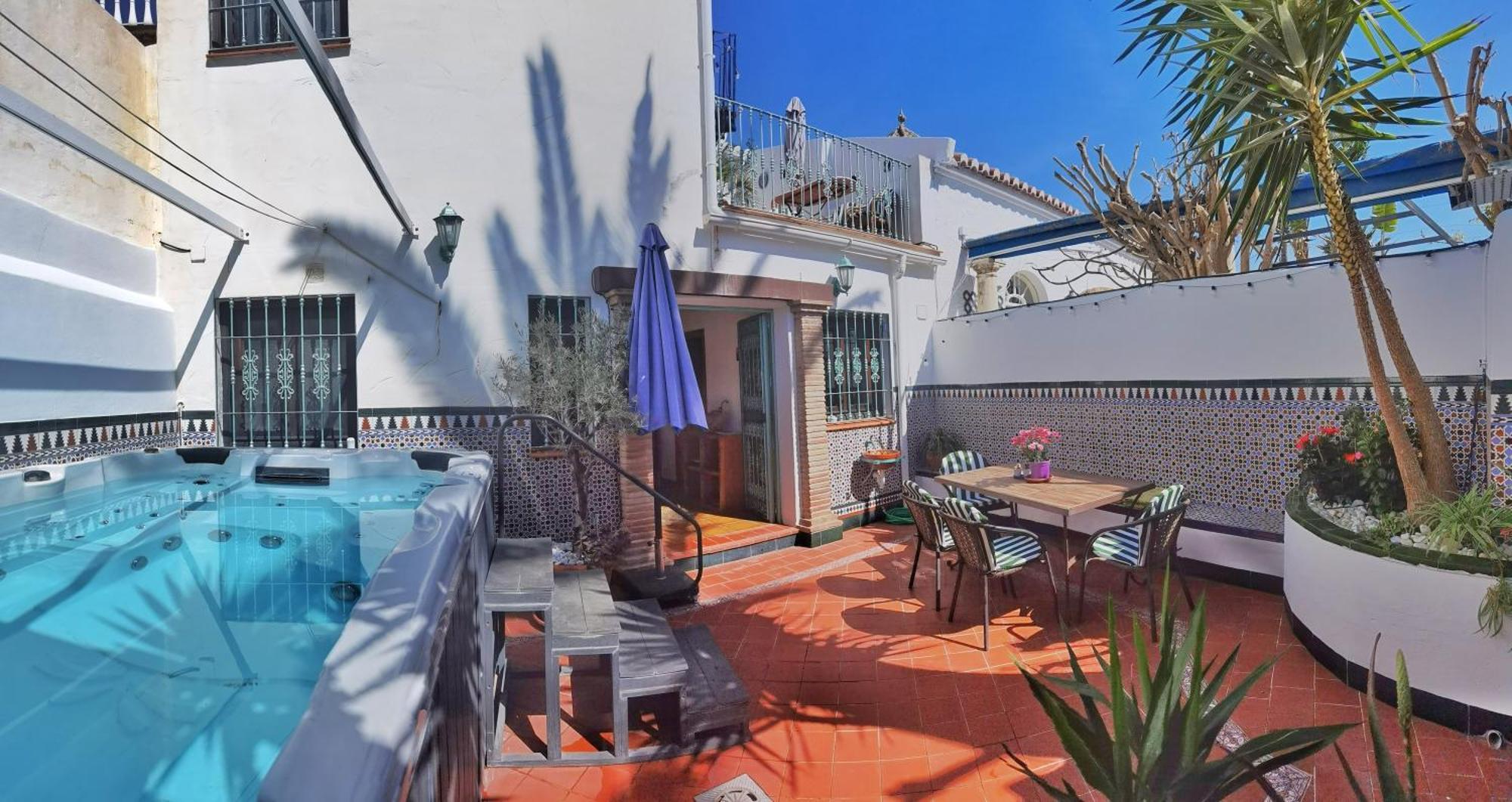 Villa Carabeo Nerja Exterior photo