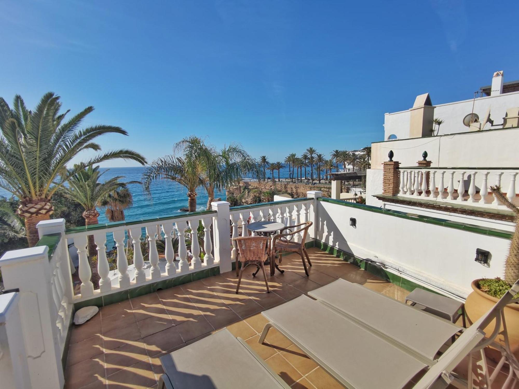 Villa Carabeo Nerja Exterior photo