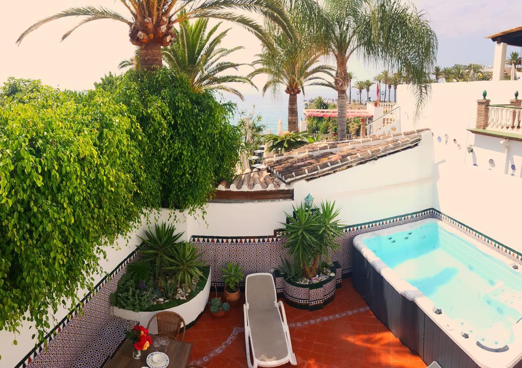 Villa Carabeo Nerja Exterior photo